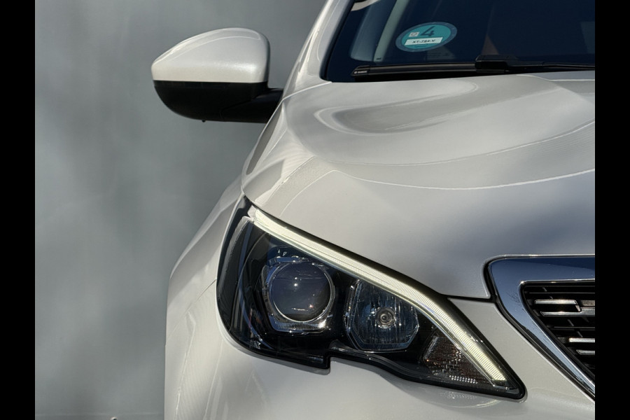 Peugeot 308 SW BWJ 2019 | 1.5HDI 131PK Executive | TREKHAAK | LEER | PANO DAK | PDC 2X | CLIMA | NAVI | CAMERA A |
