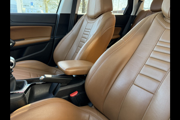 Peugeot 308 SW BWJ 2019 | 1.5HDI 131PK Executive | TREKHAAK | LEER | PANO DAK | PDC 2X | CLIMA | NAVI | CAMERA A |