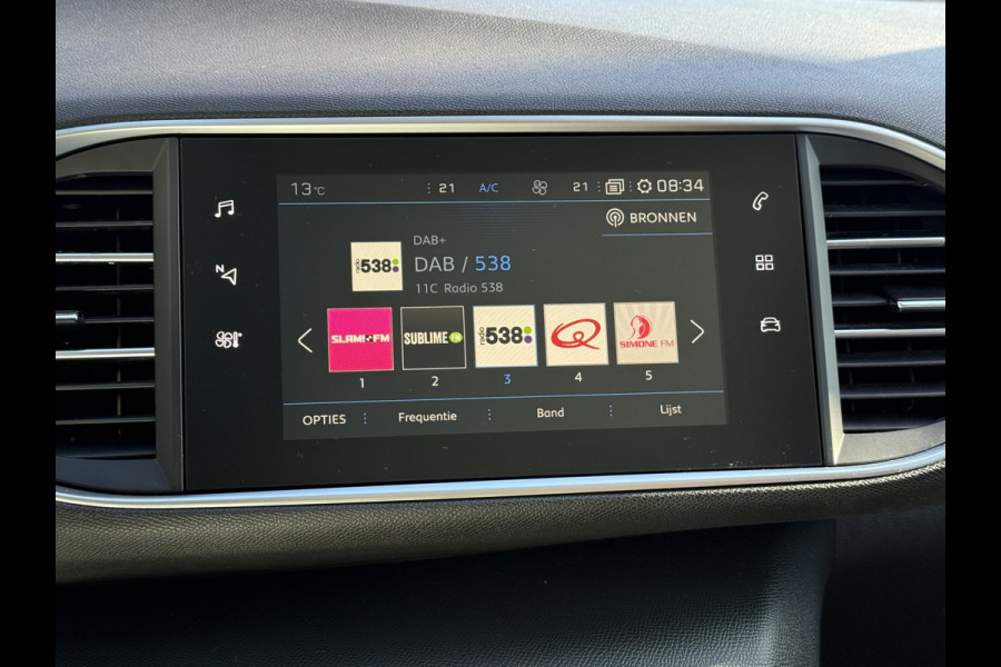 Peugeot 308 SW BWJ 2019 | 1.5HDI 131PK Executive | TREKHAAK | LEER | PANO DAK | PDC 2X | CLIMA | NAVI | CAMERA A |