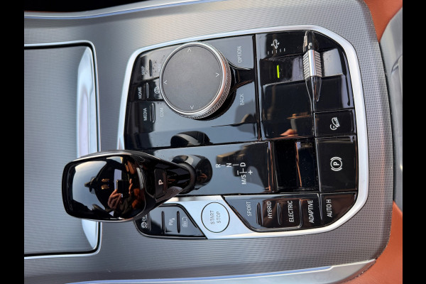 BMW X5 XDrive45e High Executive M-Sport Panoramadak Luchtvering 22"Lm Org-Ned Dealer Auto