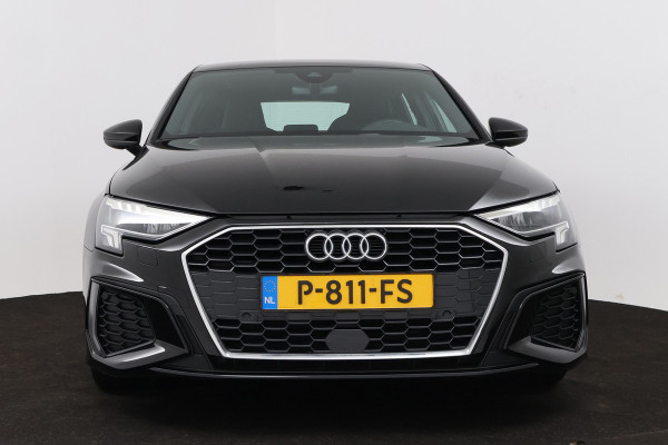 Audi A3 Sportback 30 TFSI S edition (DIGITALE COCKPIT, STOELVERWARMING, CRUISE ADAPTIEF, NAVIGATIE, PARKEERSENSOREN)