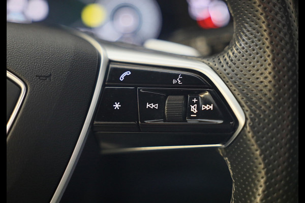 Audi A6 Avant 55 TFSI e Quattro RS6 Look / RS Zetels / Head Up / Carbon / Leder / Memory / B&O / 360 Camera / Open Pano / 22 Inch