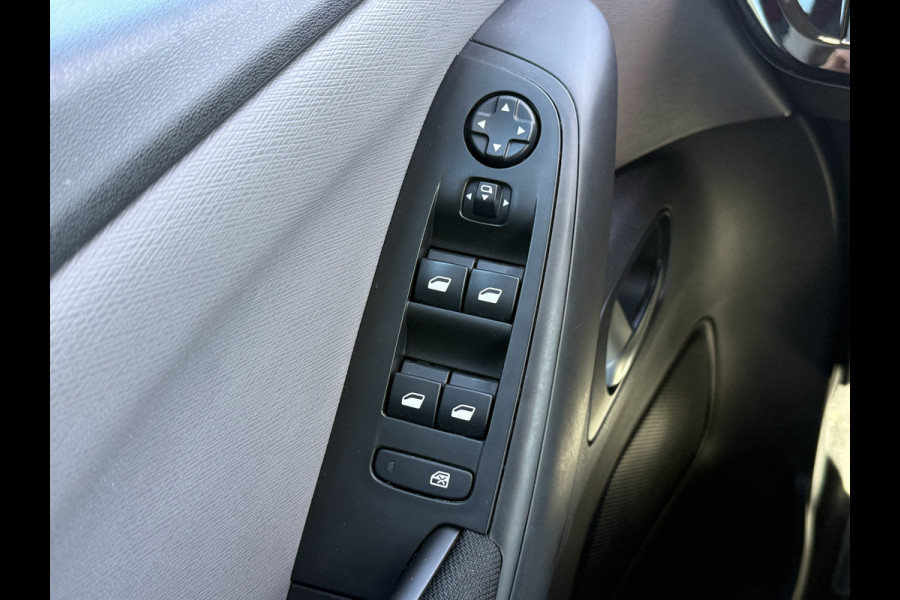 Citroën C4 Spacetourer BWJ 2021 | 1.2T Business AUTOMAAT | TREKHAAK | EL KOFFERKLEP | CAMERA A | 17'' LMV | PDC 2X | PARK PILOT | NAVI | CLIMA |