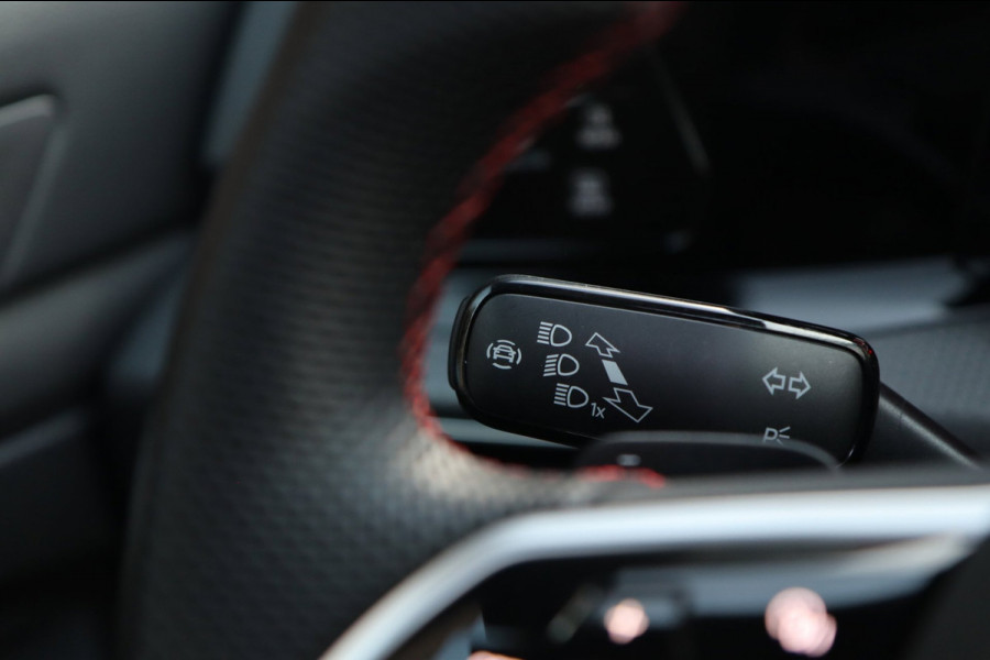 Volkswagen Golf 2.0 TSI GTI Clubsport Nürburgring / PANO / HK / MEMORY / HUD / IQ / ACC / LEDER