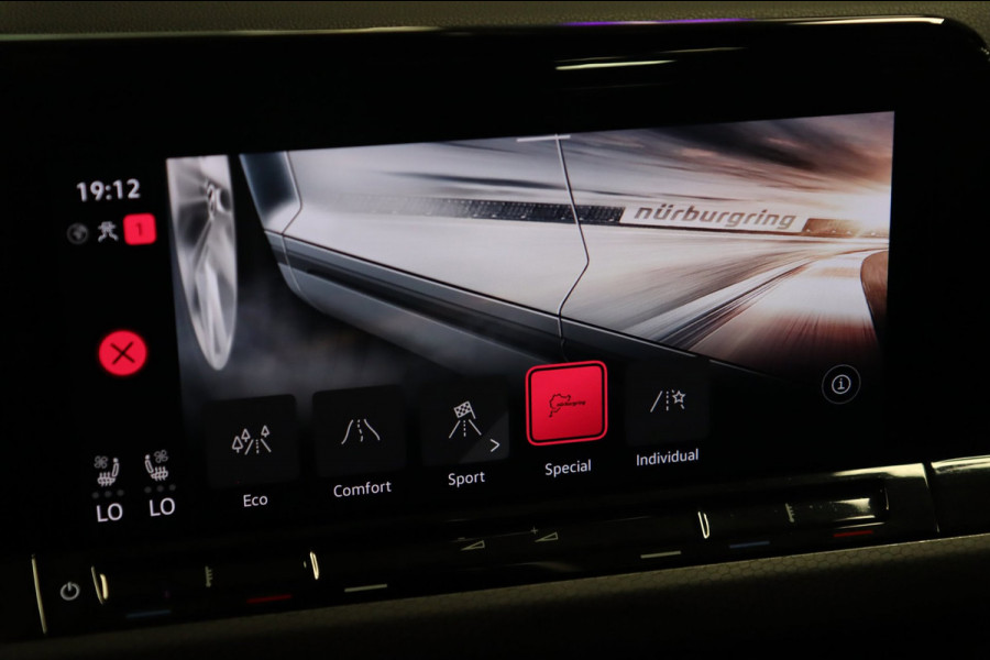 Volkswagen Golf 2.0 TSI GTI Clubsport Nürburgring / PANO / HK / MEMORY / HUD / IQ / ACC / LEDER