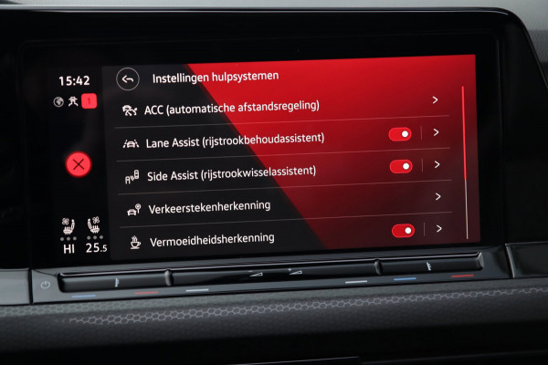 Volkswagen Golf 2.0 TSI GTI Clubsport Nürburgring / PANO / HK / MEMORY / HUD / IQ / ACC / LEDER