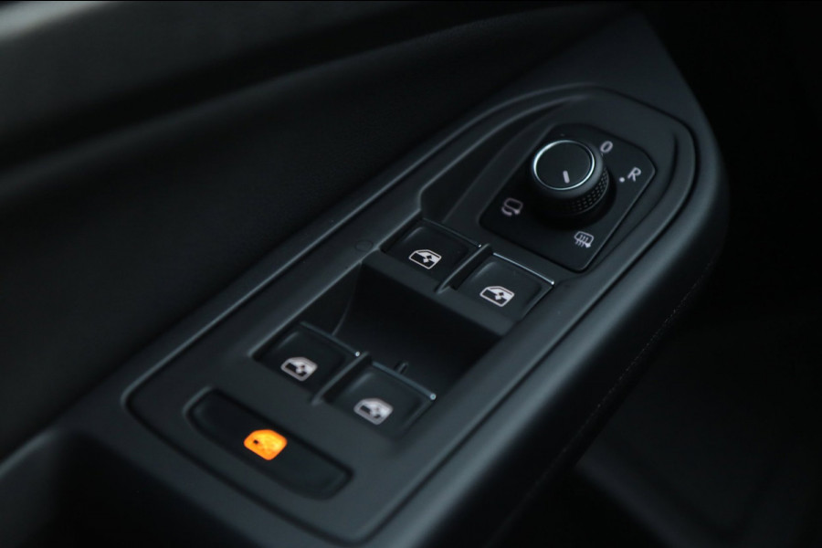 Volkswagen Golf 2.0 TSI GTI Clubsport Nürburgring / PANO / HK / MEMORY / HUD / IQ / ACC / LEDER