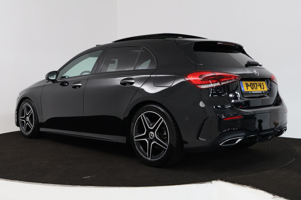 Mercedes-Benz A-Klasse 180 Business Solution AMG (PANORAMADAK, TREKHAAK AFNEEMBAAR, STOELVERWARMING, SFEERVERLICHTING, CAMERA)