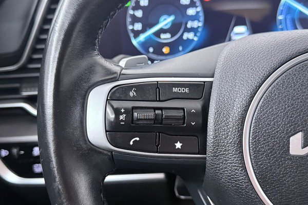 Kia Sportage 1.6 T-GDi Hybrid DynamicLine (TREKHAAK, DIGITALE COCKPIT, CRUISE ADAPTIEF, CAMERA, NAVIGATIE)