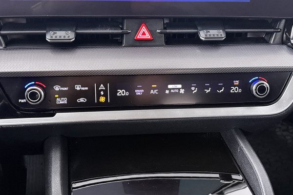 Kia Sportage 1.6 T-GDi Hybrid DynamicLine (TREKHAAK, DIGITALE COCKPIT, CRUISE ADAPTIEF, CAMERA, NAVIGATIE)