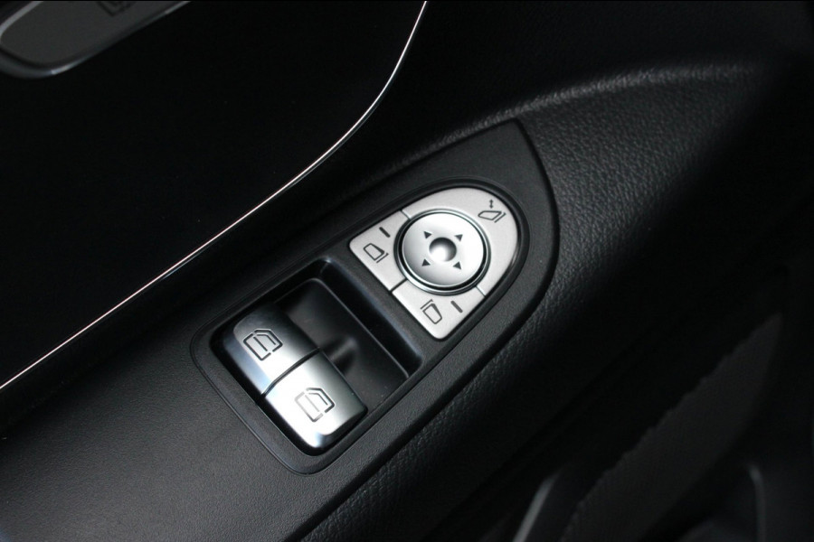 Mercedes-Benz Vito 119 CDI L3 4x4 SELECT LANG / BPM VRIJ / FULL BLACK OPS / VERLAAGD / AMG / SIDE- BARS / SPOILER / APPLE CARPLAY