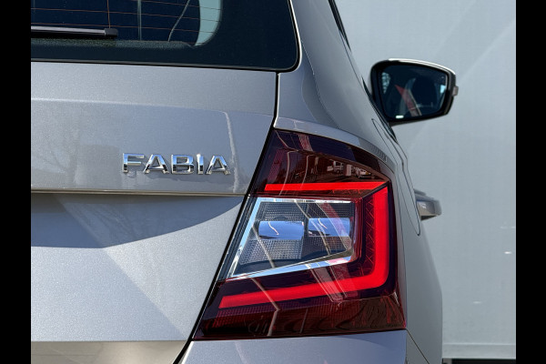 Škoda Fabia BWJ 2019 | 1.0TSI 96PK Clever | TREKHAAK | CLIMA | NAVIGATIE | CRUISE | PDC | LICHTMETAAL | CARPLAY |