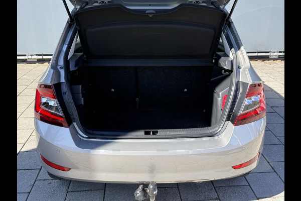Škoda Fabia BWJ 2019 | 1.0TSI 96PK Clever | TREKHAAK | CLIMA | NAVIGATIE | CRUISE | PDC | LICHTMETAAL | CARPLAY |