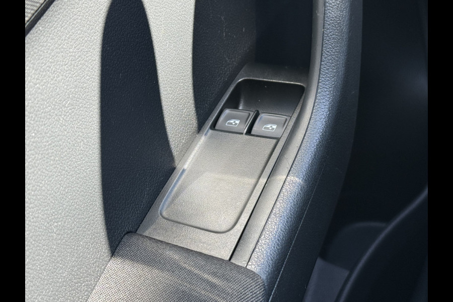 Škoda Fabia BWJ 2019 | 1.0TSI 96PK Clever | TREKHAAK | CLIMA | NAVIGATIE | CRUISE | PDC | LICHTMETAAL | CARPLAY |