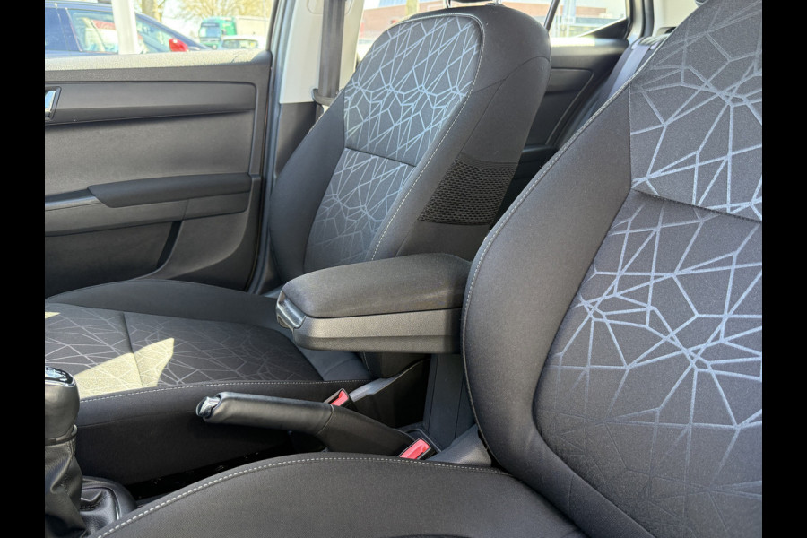 Škoda Fabia BWJ 2019 | 1.0TSI 96PK Clever | TREKHAAK | CLIMA | NAVIGATIE | CRUISE | PDC | LICHTMETAAL | CARPLAY |