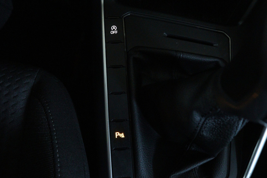 Volkswagen Polo 1.0 TSI Life (DIGITALE COCKPIT, NAVIGATIE, CRUISE ADAPTIEF, PARKEERSENSOREN)