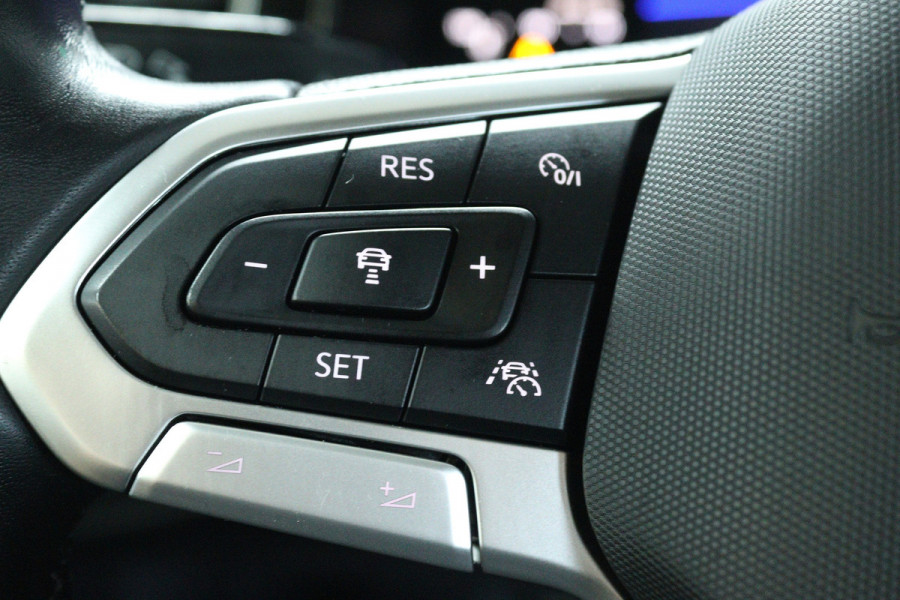 Volkswagen Polo 1.0 TSI Life (DIGITALE COCKPIT, NAVIGATIE, CRUISE ADAPTIEF, PARKEERSENSOREN)