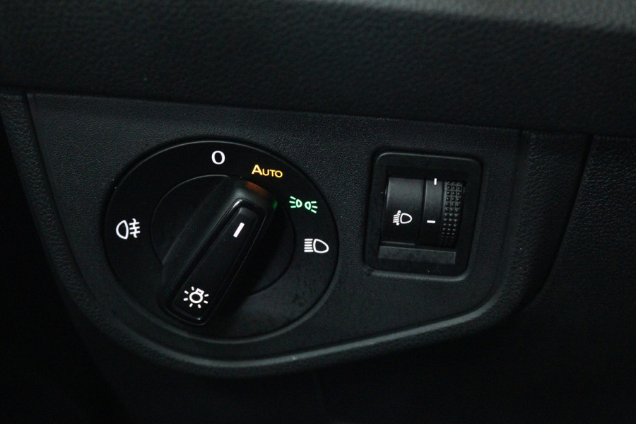 Volkswagen Polo 1.0 TSI Life (DIGITALE COCKPIT, NAVIGATIE, CRUISE ADAPTIEF, PARKEERSENSOREN)