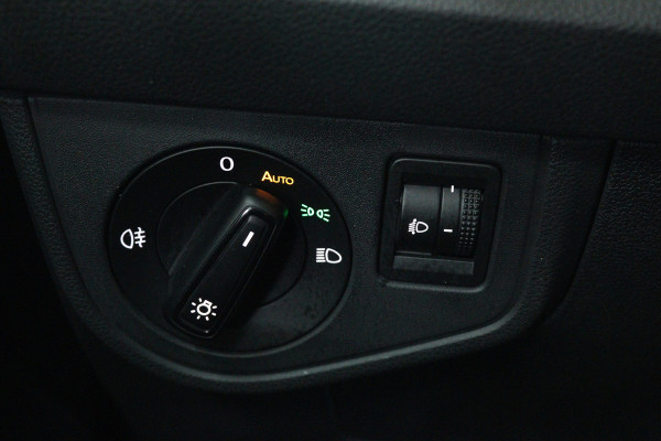 Volkswagen Polo 1.0 TSI Life (DIGITALE COCKPIT, NAVIGATIE, CRUISE ADAPTIEF, PARKEERSENSOREN)