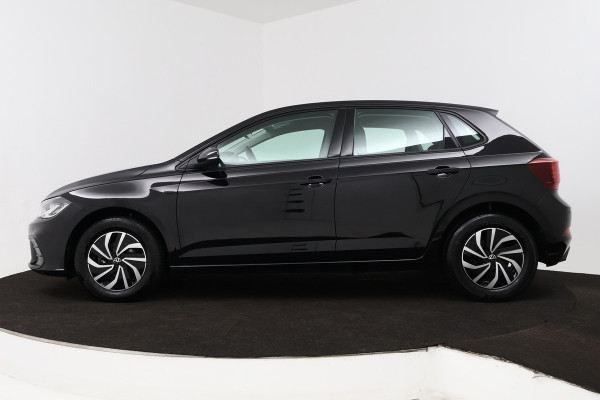 Volkswagen Polo 1.0 TSI Life (NAVIGATIE, CARPLAY, CRUISE CONTROL ADAPTIEF, PARKEERSENSOREN)