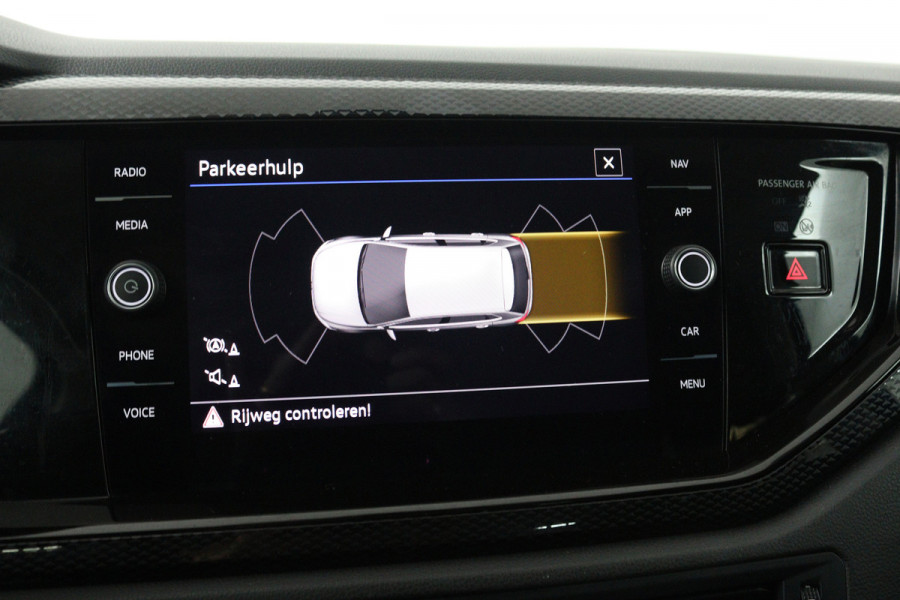 Volkswagen Polo 1.0 TSI Life (NAVIGATIE, CARPLAY, CRUISE CONTROL ADAPTIEF, PARKEERSENSOREN)