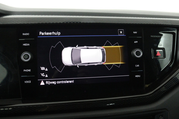 Volkswagen Polo 1.0 TSI Life (NAVIGATIE, CARPLAY, CRUISE CONTROL ADAPTIEF, PARKEERSENSOREN)