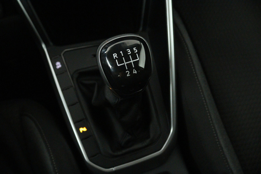 Volkswagen Polo 1.0 TSI Life (NAVIGATIE, CARPLAY, CRUISE CONTROL ADAPTIEF, PARKEERSENSOREN)