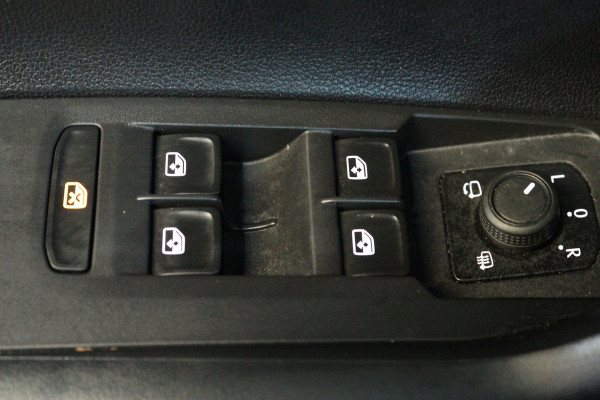 Volkswagen Polo 1.0 TSI Life (PARKEERSENSOREN, DIGITALE COCKPIT, CRUISE ADAPTIEF, CARPLAY)