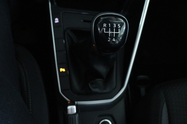 Volkswagen Polo 1.0 TSI Life (PARKEERSENSOREN, DIGITALE COCKPIT, CRUISE ADAPTIEF, CARPLAY)