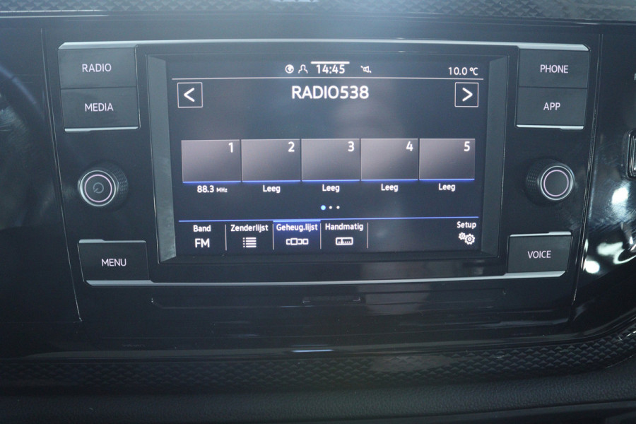 Volkswagen Polo 1.0 TSI Life (PARKEERSENSOREN, DIGITALE COCKPIT, CRUISE ADAPTIEF, CARPLAY)