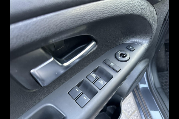 Kia Venga 1.6 CVVT Automaat DynamicPLusLine 1eEig|Navi|Camera|Trekhaak|Cruise