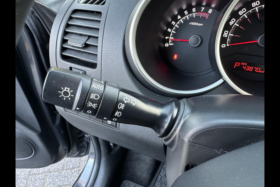 Kia Venga 1.6 CVVT Automaat DynamicPLusLine 1eEig|Navi|Camera|Trekhaak|Cruise