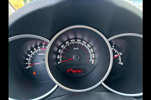 Kia Venga 1.6 CVVT Automaat DynamicPLusLine 1eEig|Navi|Camera|Trekhaak|Cruise