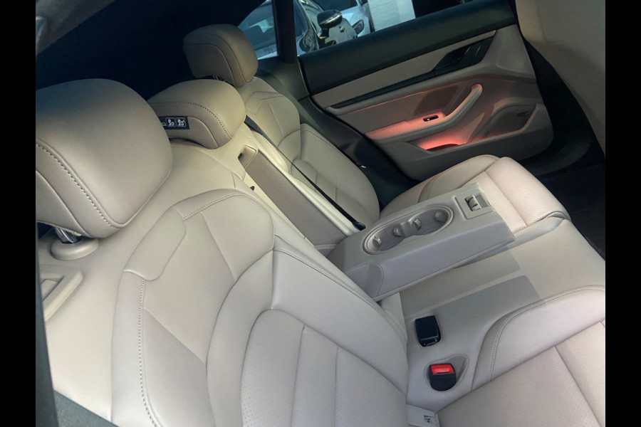 Porsche Taycan Sport Turismo PERFORMANCE 380PK! KRIJT/PANO/PPF/BOSE/LUCHTVERING