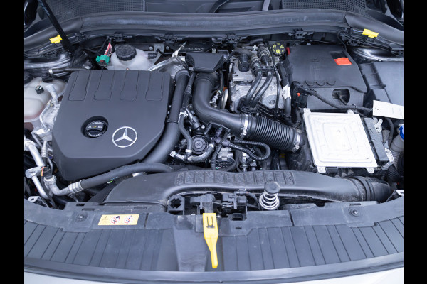 Mercedes-Benz GLA 250 e Business Sol. AMG Limited | Night pakket | Multi Beam Led | Stoelverw. | Camera | Navigatie | Cruise, PDC V+A, App. connect, Draadloze tel. lader, Sfeerverlichting