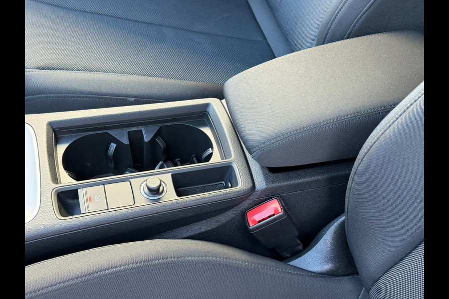 Audi Q3 Sportback 35 TFSI Pro Line S | Automaat 150Pk | Carplay Navi | Climate | Camera | Cruise | 20".