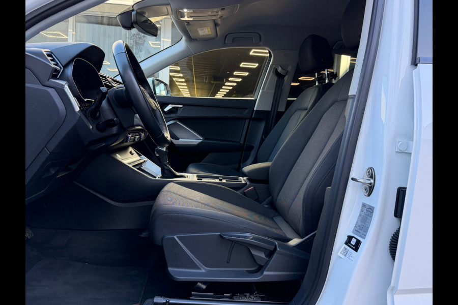 Audi Q3 Sportback 35 TFSI Pro Line S | Automaat 150Pk | Carplay Navi | Climate | Camera | Cruise | 20".