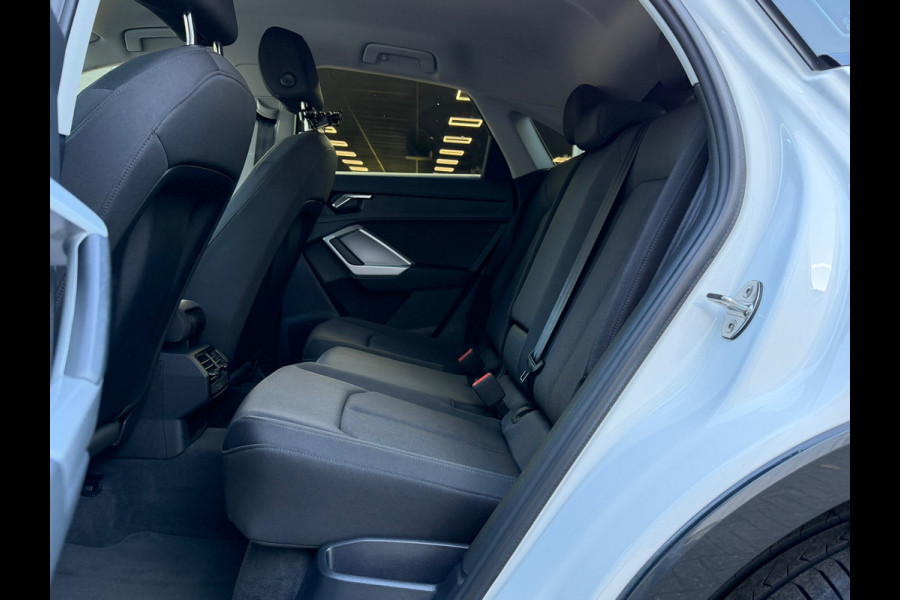 Audi Q3 Sportback 35 TFSI Pro Line S | Automaat 150Pk | Carplay Navi | Climate | Camera | Cruise | 20".