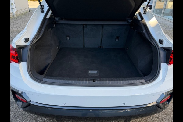 Audi Q3 Sportback 35 TFSI Pro Line S | Automaat 150Pk | Carplay Navi | Climate | Camera | Cruise | 20".