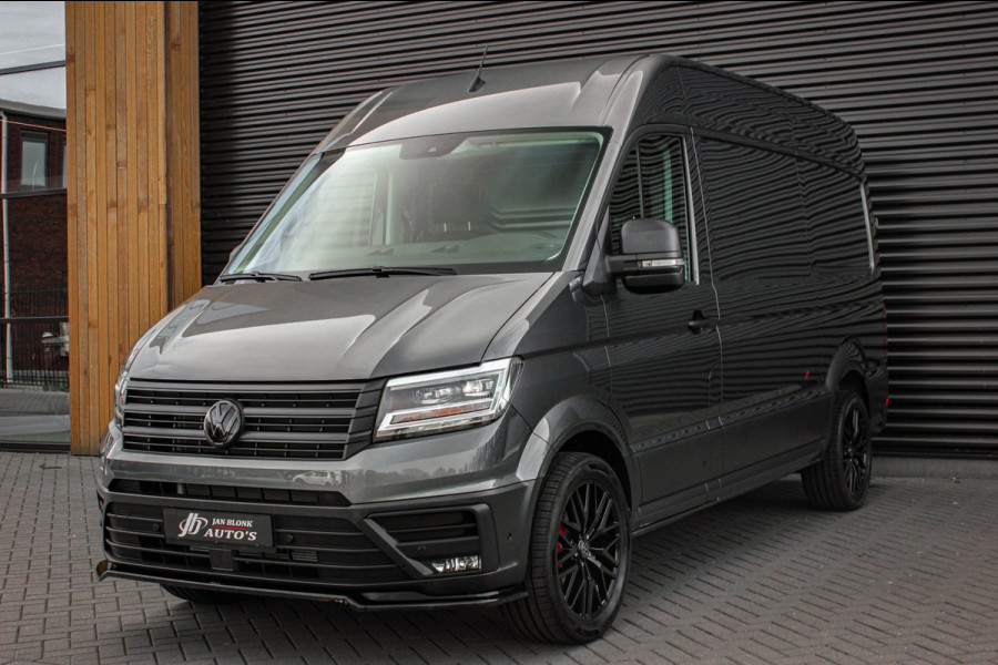 Volkswagen Crafter 2.0 TDI L3H3 Highline LED / XENON / APPLE CARPLAY / NAVIGATIE / DSG / FULL BLACK / 140PK / AUTOMAAT / 3-ZITS