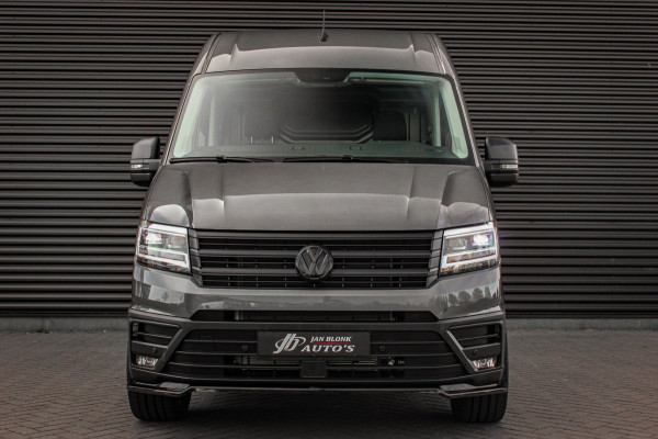 Volkswagen Crafter 2.0 TDI L3H3 Highline LED / XENON / APPLE CARPLAY / NAVIGATIE / DSG / FULL BLACK / 140PK / AUTOMAAT / 3-ZITS
