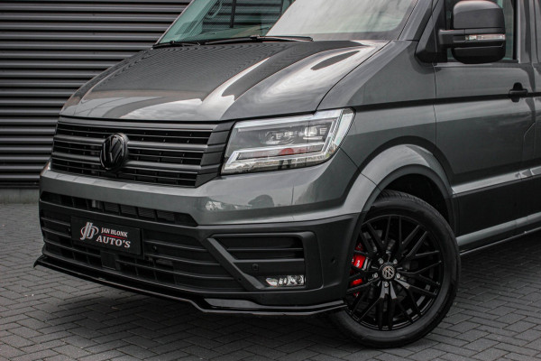 Volkswagen Crafter 2.0 TDI L3H3 Highline LED / XENON / APPLE CARPLAY / NAVIGATIE / DSG / FULL BLACK / 140PK / AUTOMAAT / 3-ZITS