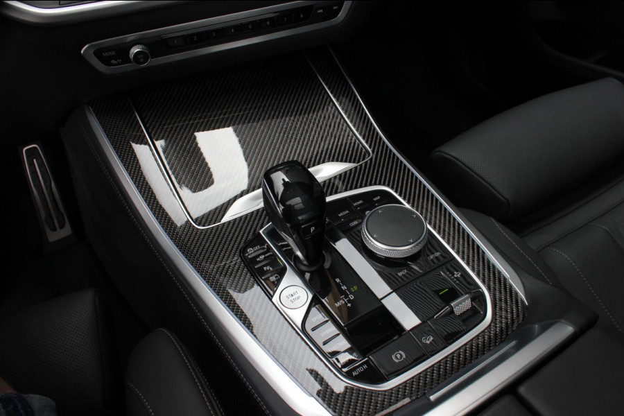 BMW X5 XDrive45e High Executive / HEAD- UP / 4WIELBESTURING / LUCHTVERING / DRIVING ASSISANT / MENORY COMFORT-SEATS / PANO-DAK