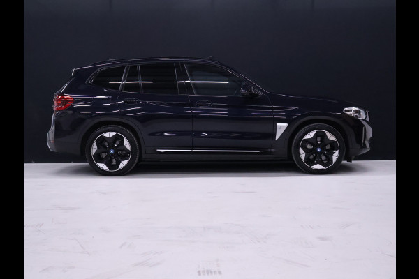 BMW iX3 High Executive 80 kWh [SCHUIFDAK, 360° CAMERA, APPLE CARPLAY, ANDROID AUTO, HARMAN KARDON, STOELVERWARMING, MEMORY SEATS, NIEUWSTAAT]