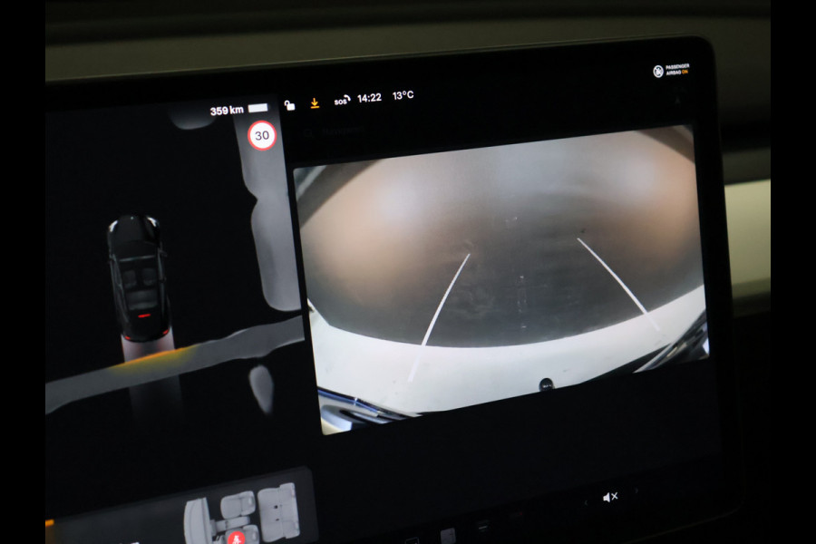 Tesla Model Y RWD 58 kWh [AUTOPILOT, TREKHAAK AFNEEMBAAR, PANORAMADAK, STUURVERWARMING, STOELVERWARMING, CAMERA, ELEKTRISCHE ACHTERKLEP, PDC V+A, VOL LEDER, CRUISE CONTROL, NIEUWSTAAT]