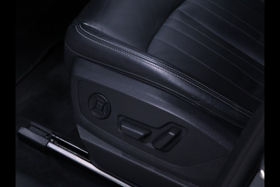 Audi e-tron 55 quattro Business edition Plus 95 kWh [SCHUIFDAK, MEMORY SEATS, CAMERA, APPLE CARPLAY, ANDROID AUTO, NIEUWSTAAT]
