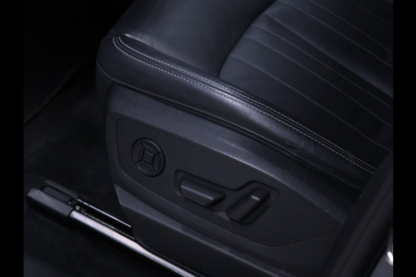 Audi e-tron 55 quattro Business edition Plus 95 kWh [SCHUIFDAK, MEMORY SEATS, CAMERA, APPLE CARPLAY, ANDROID AUTO, NIEUWSTAAT]