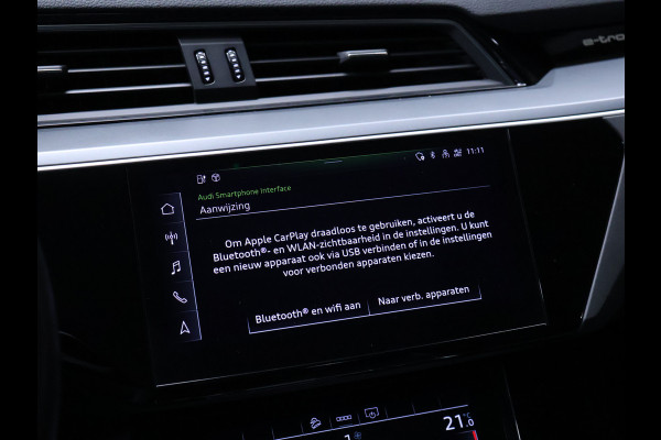Audi e-tron 55 quattro Business edition Plus 95 kWh [SCHUIFDAK, MEMORY SEATS, CAMERA, APPLE CARPLAY, ANDROID AUTO, NIEUWSTAAT]