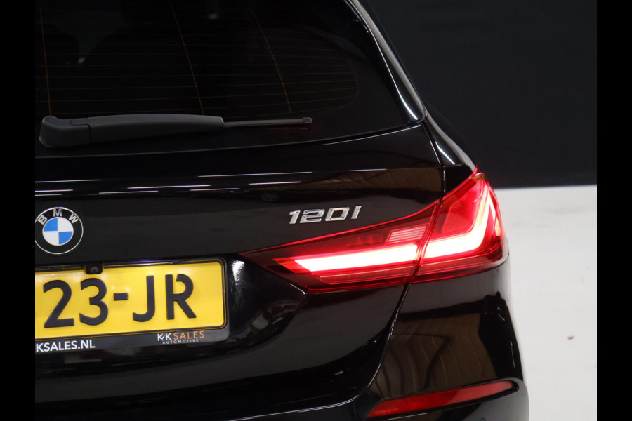 BMW 1-serie 120i Executive Edition [HARMAN/KARDON, APPLE CARPLAY, ANDROID, ADAPTIVE CRUISE CONTROL, CAMERA, CLIMATE CONTROL, NIEUWSTAAT]