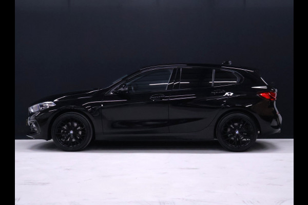 BMW 1-serie 118i M Sport [SFEERVERLICHTING, APPLE CARPLAY, ANDROID AUTO, STOELVERWARMING, M SPORTSTUUR, CRUISE CONTROL, NIEUWSTAAT]